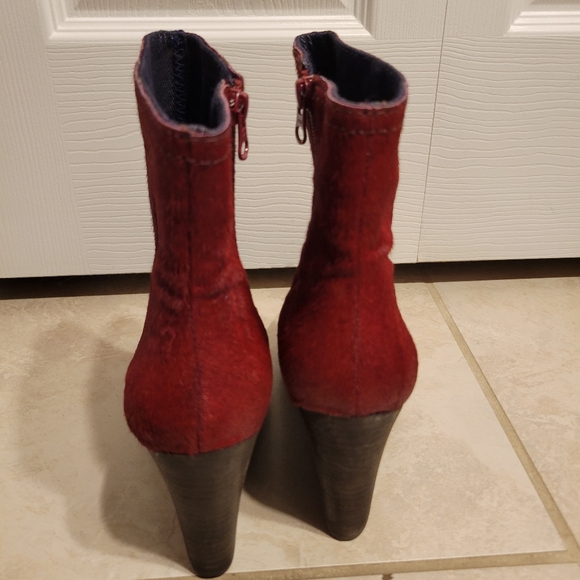 Calvin Klein Jeans Odelle Women's Boots Wedge CALF HAIR  sz 8 - Picture 6 of 8